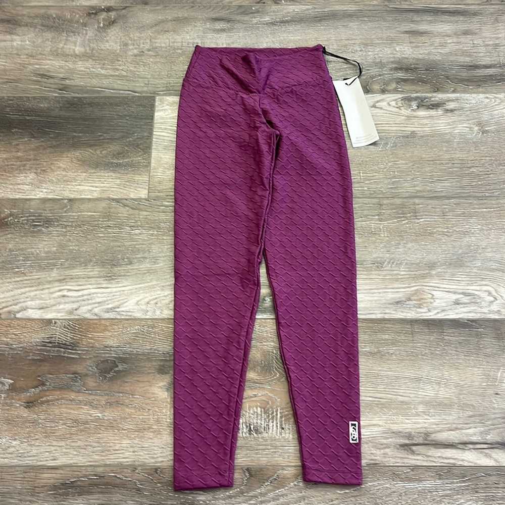 Coco on the Go leggings NWT Size XS